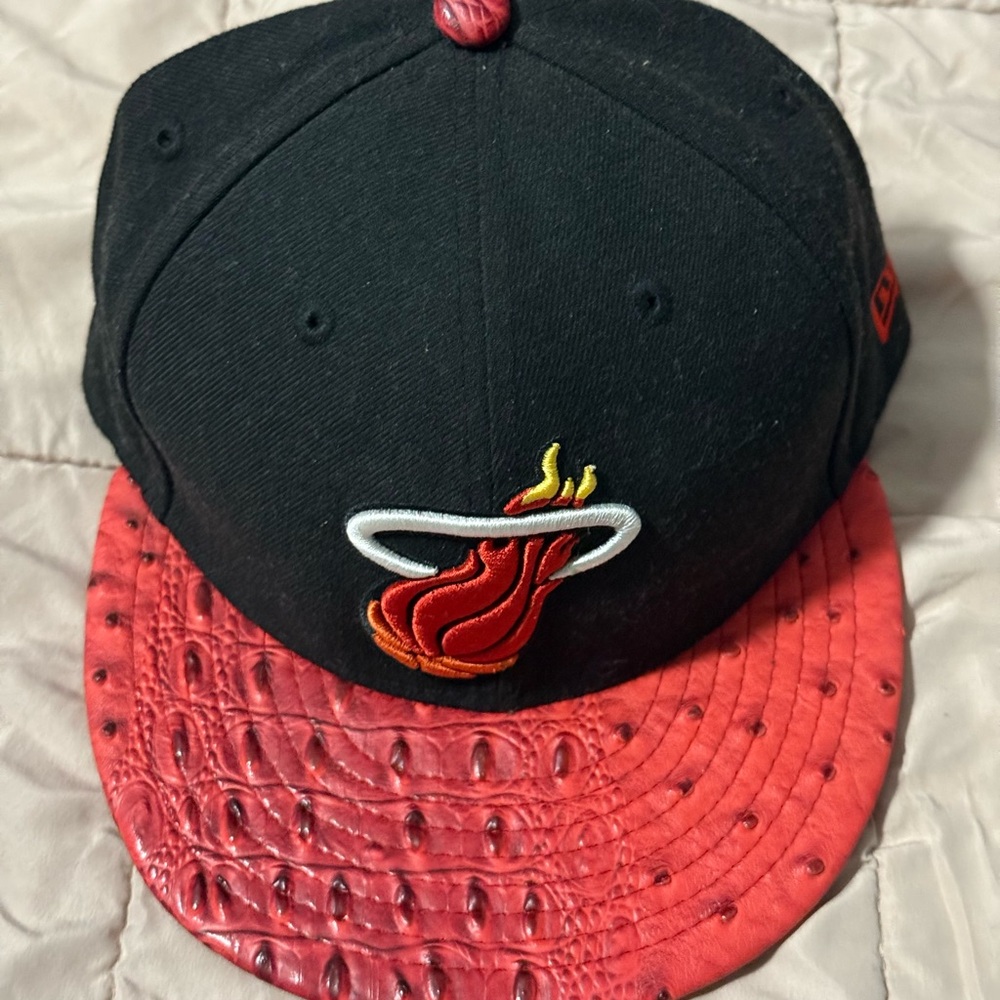 Miami Heat black and red snapback hat 9fifty Cap